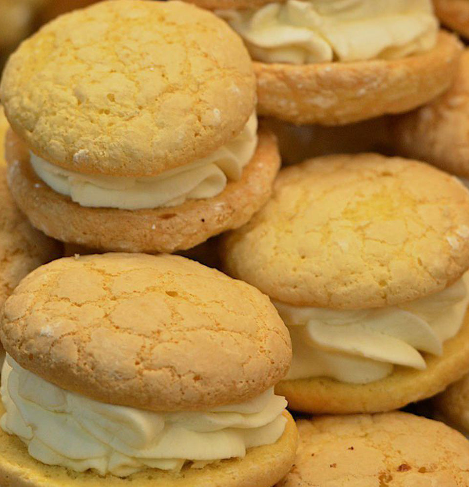 Latifeh (Persian macaroon)